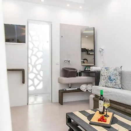 Blue Heart Luxury Apartahotel